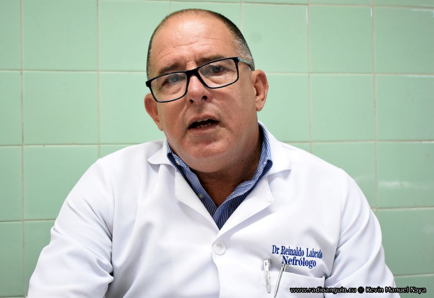 Reinaldo Labrada Pupo, Jefe de este servicio en la institución de salud